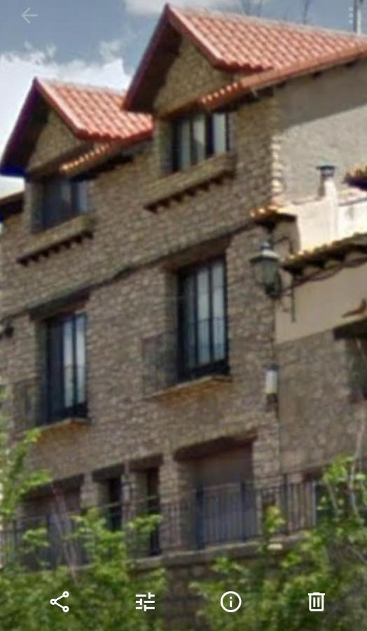 Amador Villarroya de los Pinares